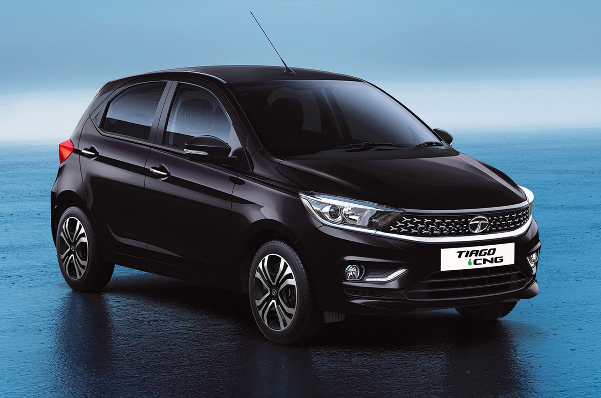 Tata Tiago on road price in Bangalore